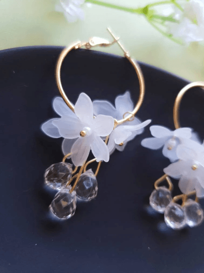 Daisy flower petal earrings |Kawaii cute fun hoop earrings | korean art colourful dangle earrings | white flower with crystal clear beads - TuttyKnitty