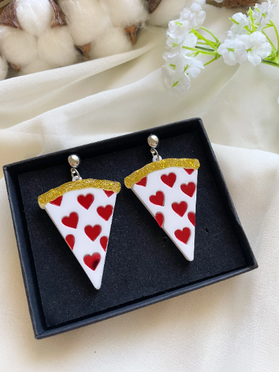 Yummy heart salami pizza earrings | boho style earrings | funky pop art earrings | acrylic art oversize earrings | party food - TuttyKnitty