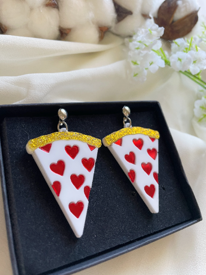 Yummy heart salami pizza earrings | boho style earrings | funky pop art earrings | acrylic art oversize earrings | party food - TuttyKnitty