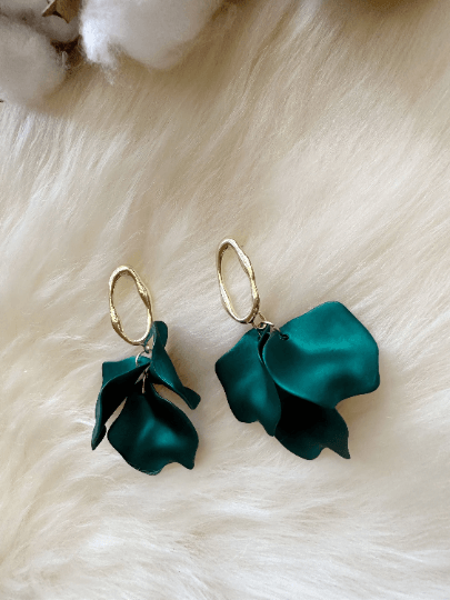 Emerald green iridescent flower earrings |dangly earrings | frosted petals hoop statement earrings | unique gold geometric floral earrings - TuttyKnitty