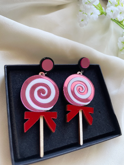 Colourful lollipop swirl candy earrings | boho style earrings | funky pop art earrings | acrylic art oversize earrings | party sweet teeth - TuttyKnitty