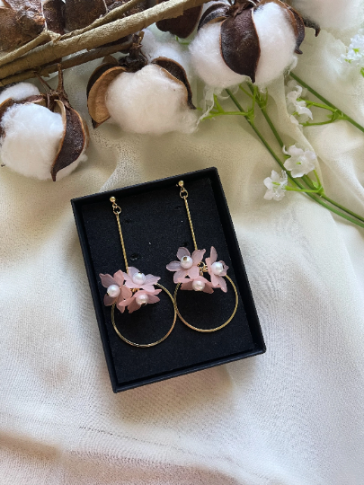 Daisy flower petal earrings |Kawaii cute fun flower earrings | korean art colourful dangle earrings | unique flower crystal party earrings - TuttyKnitty