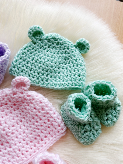 Crochet baby bear beanie and booties | baby gift set | newborn gift - TuttyKnitty