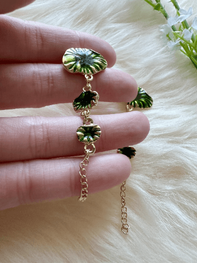 Ginkgo leaf flower earrings | dangle petals baroque earrings | unique golden geometric floral earrings | bridal party wedding earrings - TuttyKnitty