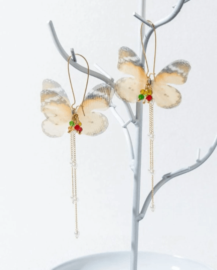 Gold chains dangling butterfly earrings | oversize pearl drop earrings | flowy flying butterflies statement | summer spring garden style - TuttyKnitty