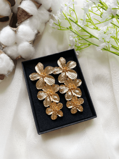 Golden flower earrings | dangle petals baroque earrings | unique gold geometric floral earrings | bridal party wedding earrings3 - TuttyKnitty