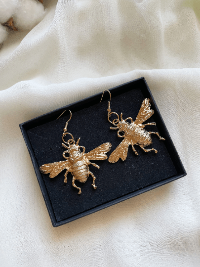 Golden honey bee earrings| open hoop geometric earrings | bee pearl insect statement earrings | dangle hoop earrings - TuttyKnitty