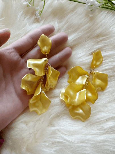 Golden shimmer Yellow flower earrings |dangly earrings | frosted petals statement earrings | golden disc geometric floral bridal earrings - TuttyKnitty