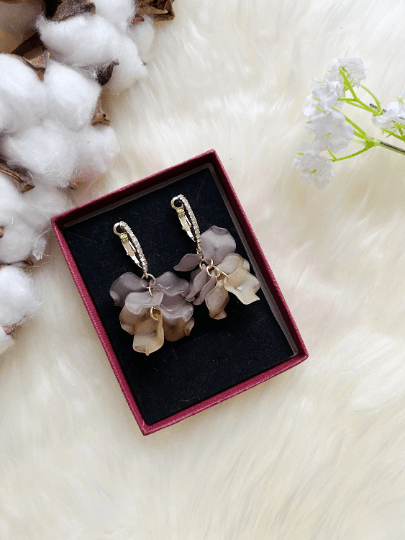 Grey forsted flower earrings | dangle petals baroque earrings | unique rhinestone gold floral earrings | bridal party wedding earrings - TuttyKnitty