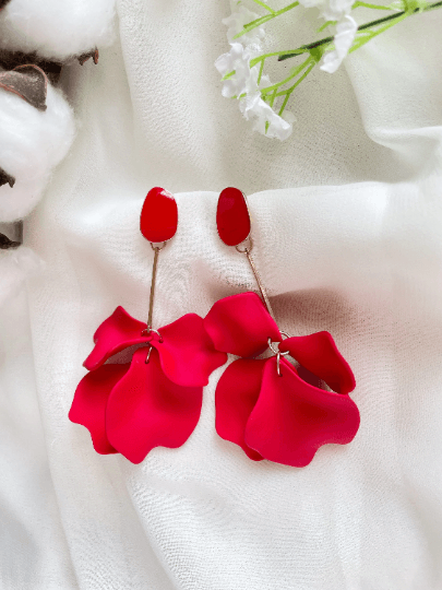 Hot christmas red flower earrings | dangle petals golden bar baroque earrings | unique floral earrings | bridal party wedding earrings - TuttyKnitty