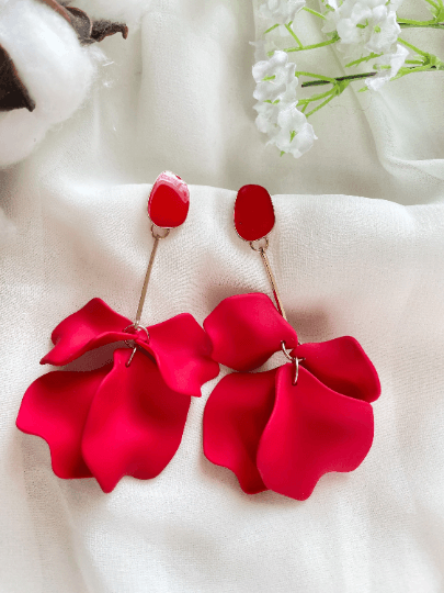 Hot christmas red flower earrings | dangle petals golden bar baroque earrings | unique floral earrings | bridal party wedding earrings - TuttyKnitty