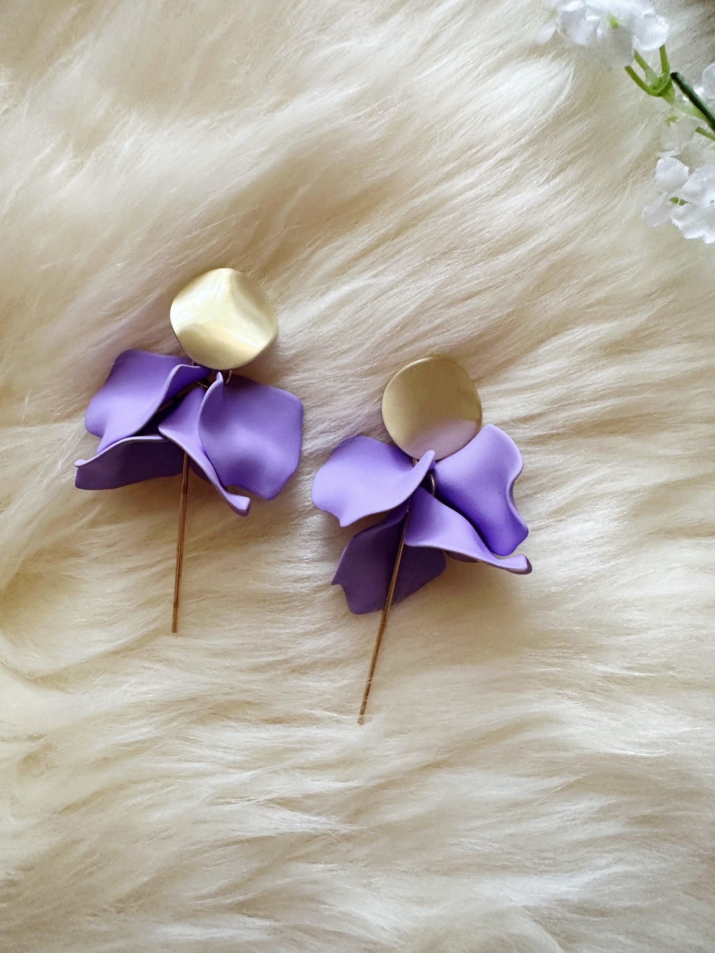 Lilac purple flower earrings |dangly earrings | matte petals colour statement earrings | unique gold geometric floral earrings - TuttyKnitty