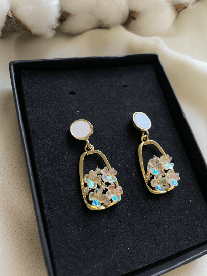 Mini daisy flowers stud earrings | pearlescent petals resin stones | minimalist iridescent gold floral earrings | bridal party wedding - TuttyKnitty