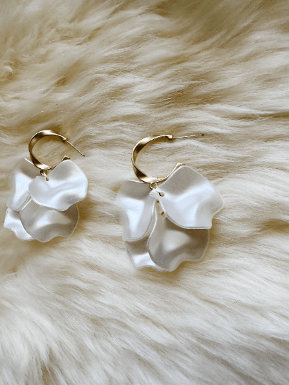 Pearl White flower petal earrings |cute fun flower earrings | pearlescent dangle earrings | unique flower bridal party wedding earrings - TuttyKnitty