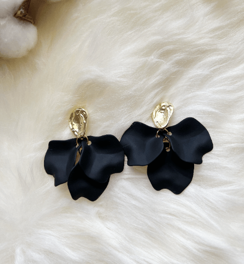 Pure black flower earrings | matte textured petals earrings | golden disc geometric floral earrings | bridal wedding party earrings - TuttyKnitty