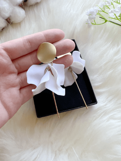 Pure white flower earrings |dangly earrings | frosted petals hoop statement earrings | golden disc geometric floral earrings | bridal - TuttyKnitty