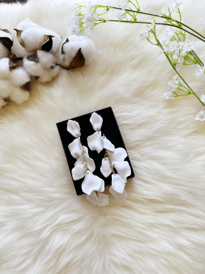 Pure white flowers earrings | frosted petals floral earrings | unique statement | bridal party wedding earrings - TuttyKnitty