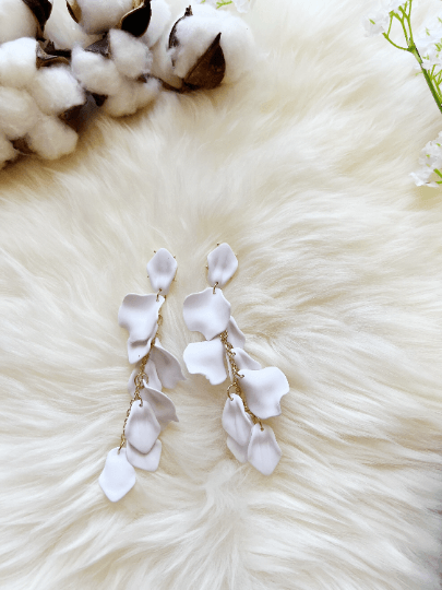 Pure white flowers earrings | frosted petals floral earrings | unique statement | bridal party wedding earrings - TuttyKnitty