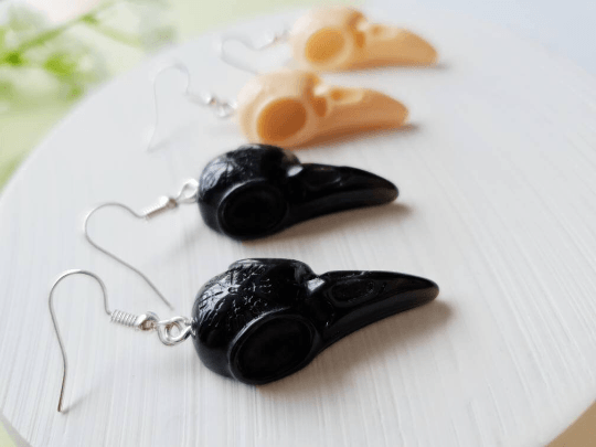 Raven head skulls | gothic resin earrings| animal black bird funky earrings | halloween fun earrings | fantasy witch doctor magic - TuttyKnitty