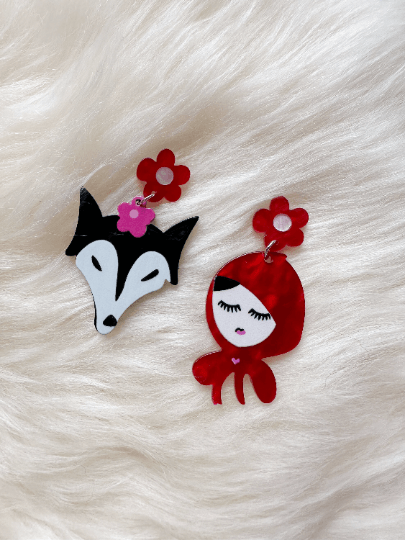 Red riding hood & fox earrings | Giltter dangle earrings | fun pop earrings | cut cartoon cat love earrings - TuttyKnitty