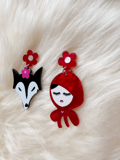 Red riding hood & fox earrings | Giltter dangle earrings | fun pop earrings | cut cartoon cat love earrings - TuttyKnitty