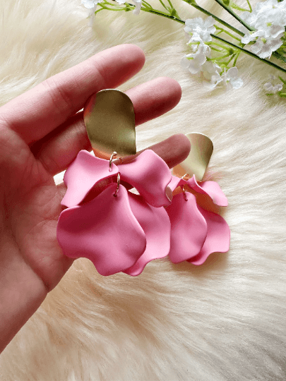 Sweet pink flower earrings | matte petals dangle earrings | unique golden disc floral earrings | brida party wedding earrings - TuttyKnitty